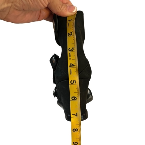 Opening Ceremony Olivia  Black Wedge Leather Suede Strappy Snap Button Sandals 9 - Picture 14 of 16